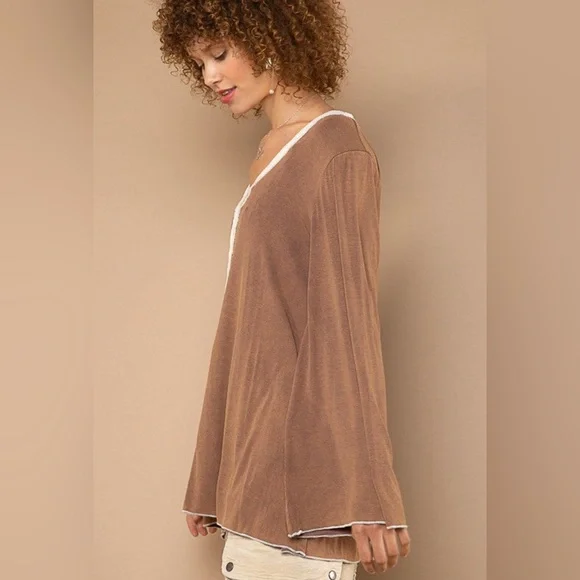 POL Chocolate Mocha Snap Button Flowy Sleeve Boho Top - Picture 3 of 5